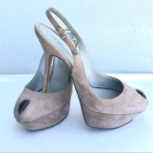 Gorgeous Sergio Rossi Peep Toe Slingback High Heels Suede Shoes 37 US 7 Nude